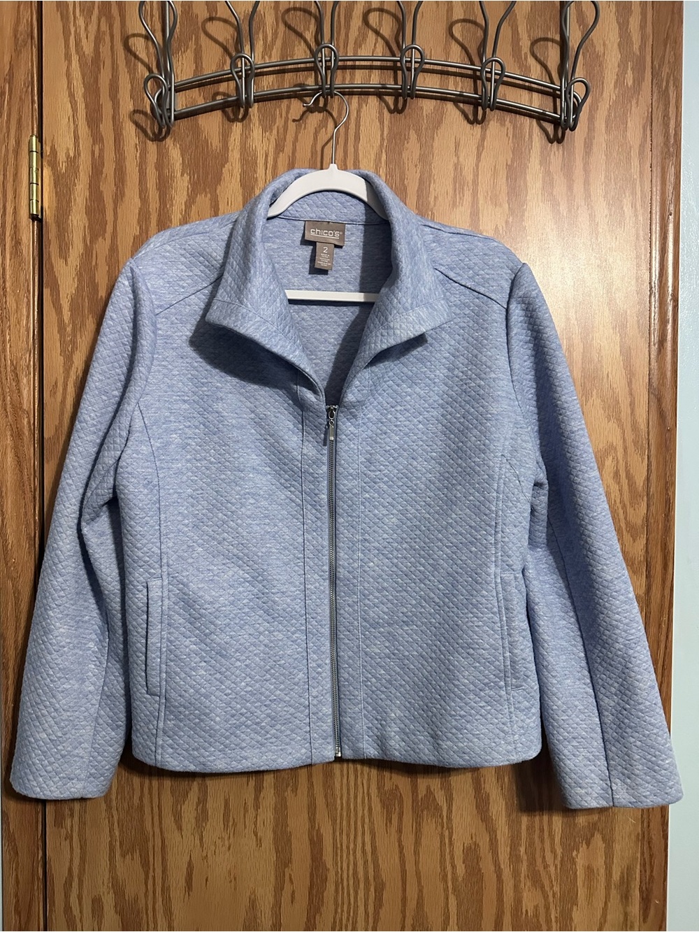 Chico's Cozy Textured Blue Chambray Women Size 2 Quilted Zip Front Jacket Blazer
